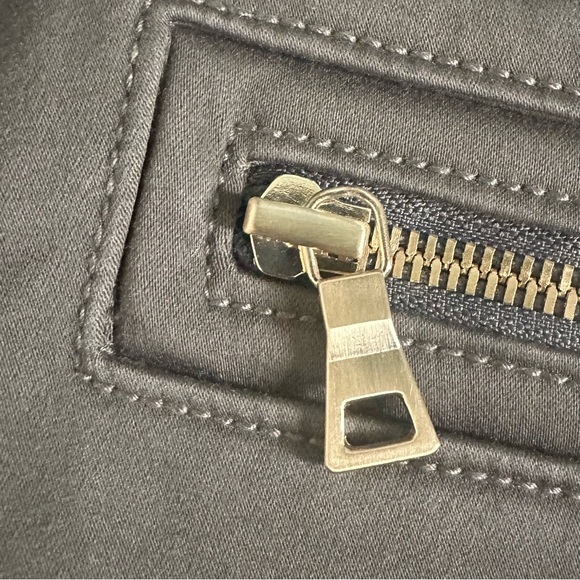 Loft Petites NWT Olive Green Marisa Skinnny Pants with Zippers Size 8P - Picture 8 of 11